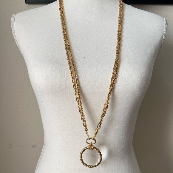 CHANEL Vintage Gold Magnifying Glass Pendant Necklace